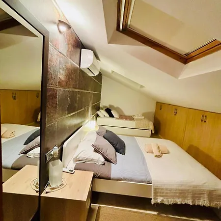 Apartment Duplex Premium Center