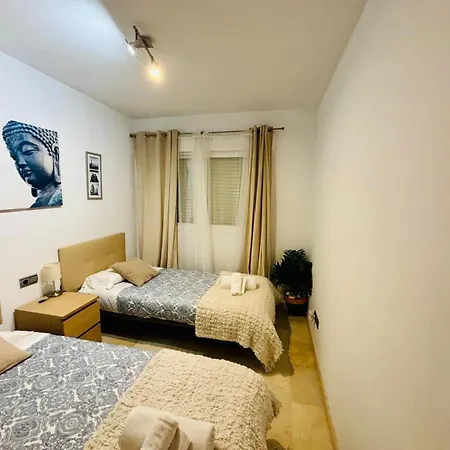 Duplex Premium Center * Малага