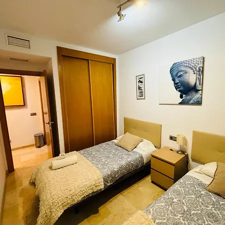 Duplex Premium Center * Малага